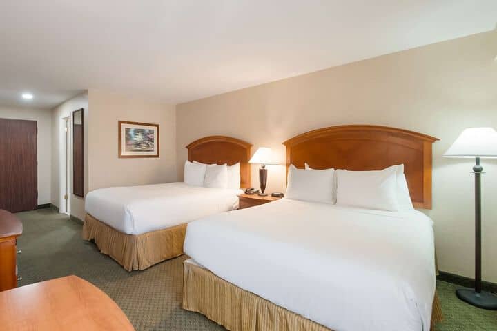 Room 15 of 27